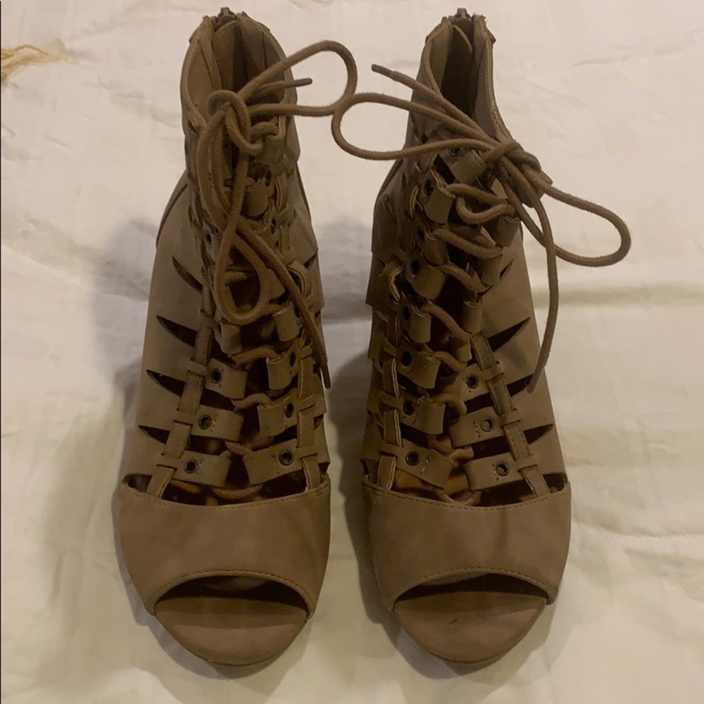 Lace Up Summer Block Heel